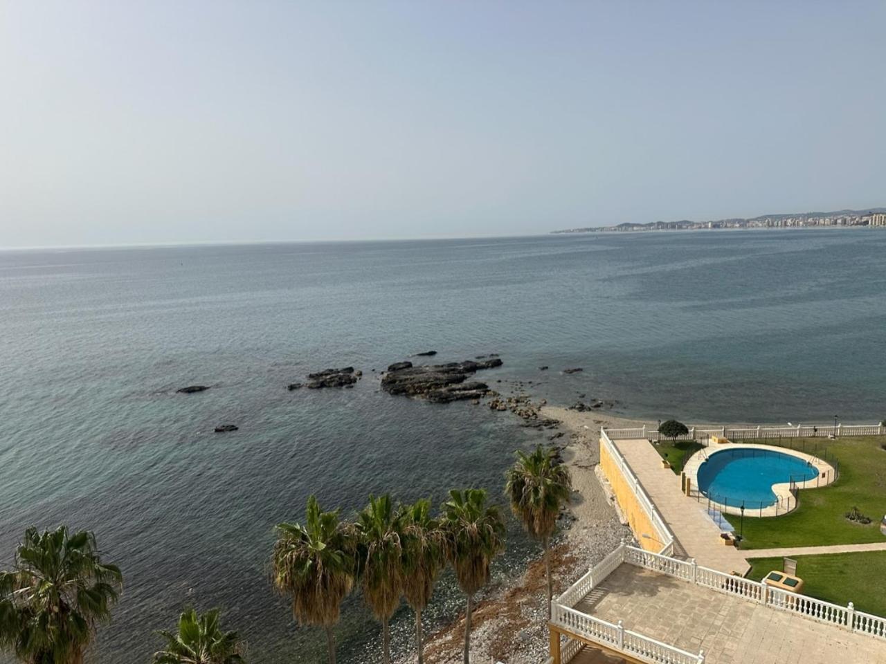 La Perla Beach Беналмадена Екстериор снимка