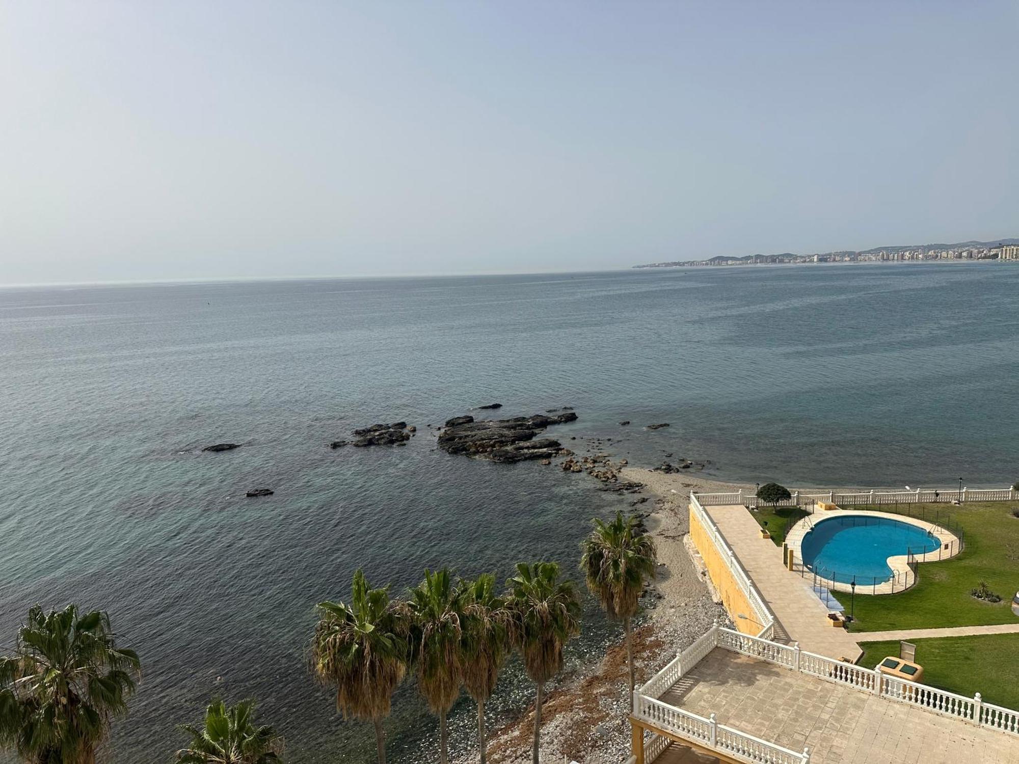 La Perla Beach Беналмадена Екстериор снимка